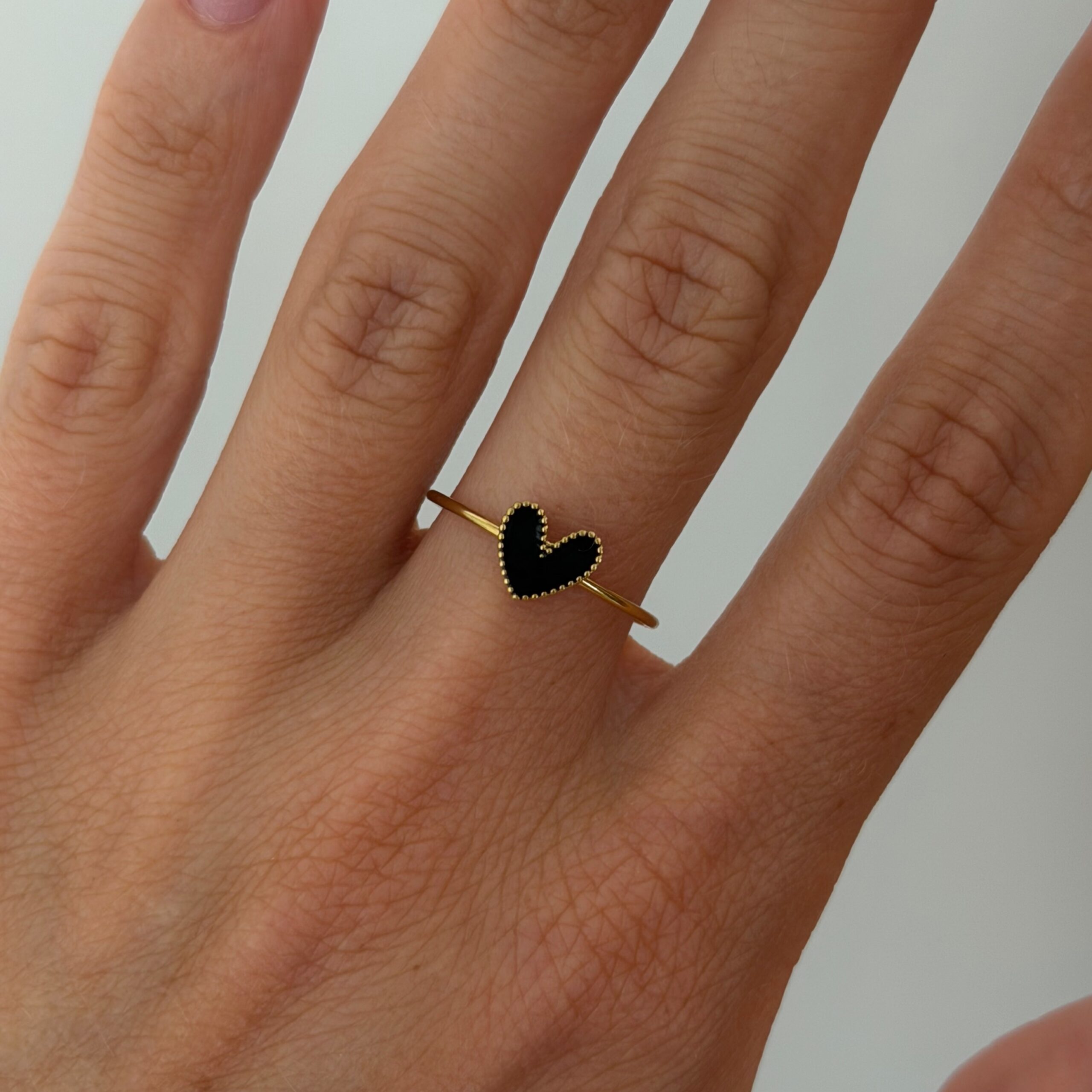 Bague Côme doré et coeur noir en acier inoxydable collection de bijoux jolie demoiselle