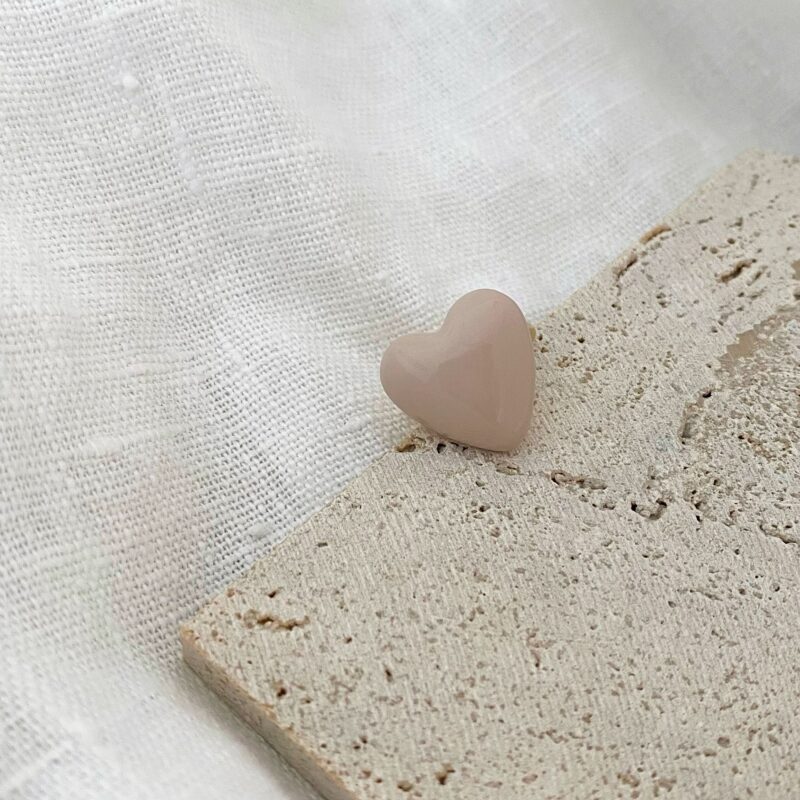 Alternative view of Bague Silva