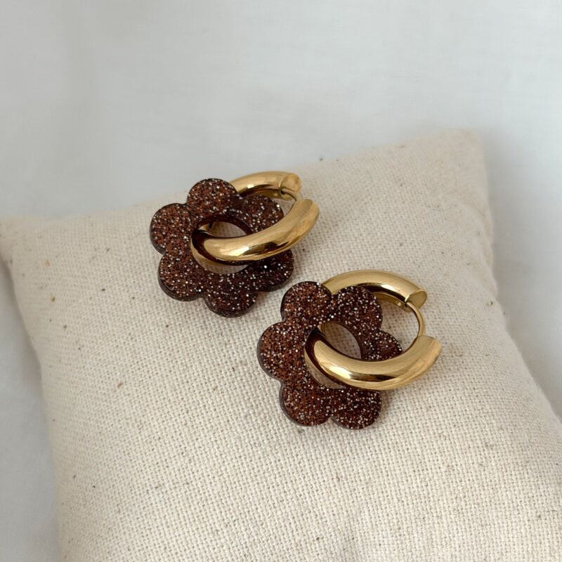 boucles-doreilles-stella-acier-inoxydable-bijou-femme-creole-dore-lisse-pendentif-floral-marron-paillete-tendance