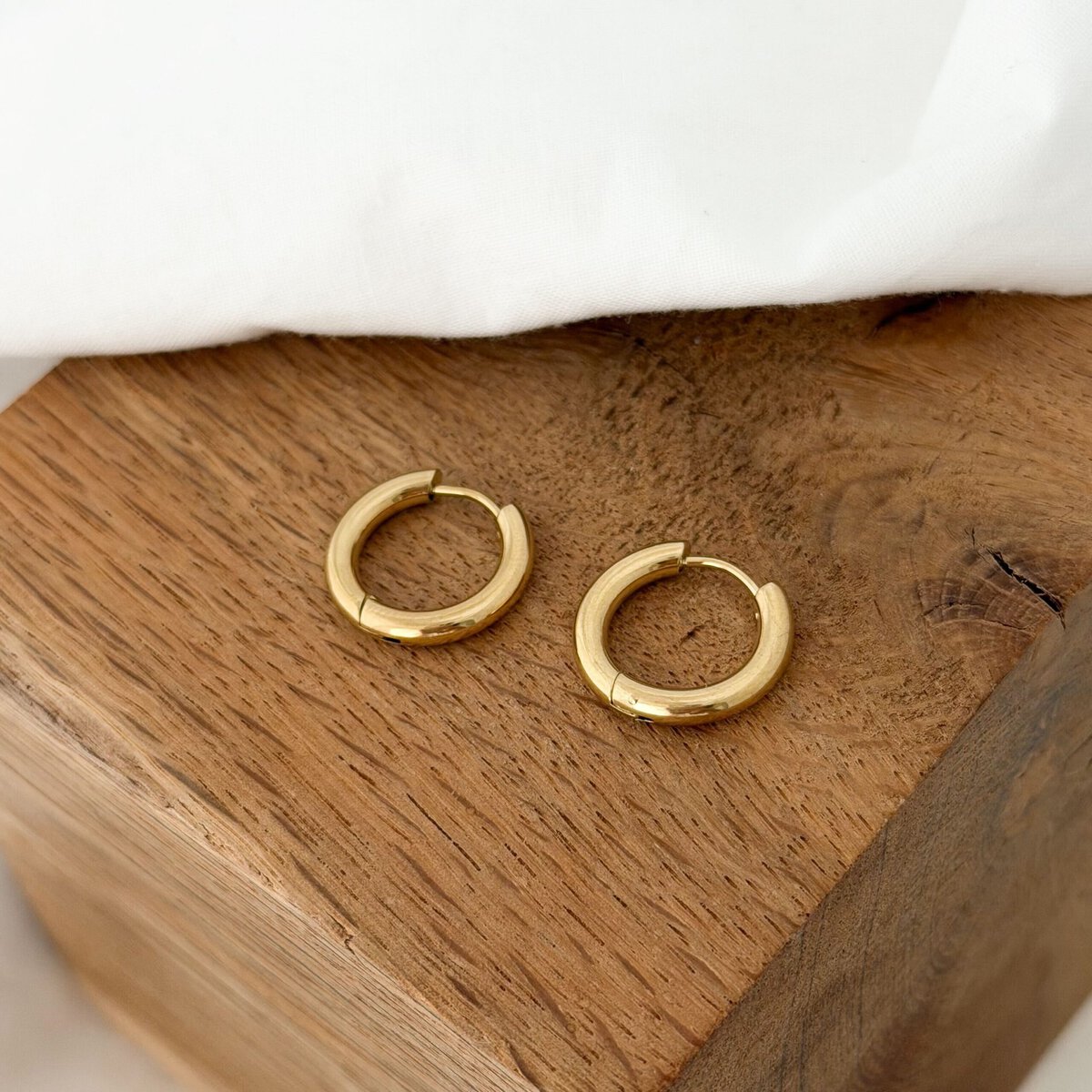 Créoles boucles d'oreilles Misha et mini stella doré bijoux pour femme au fini lisse séléction jolie demoiselle